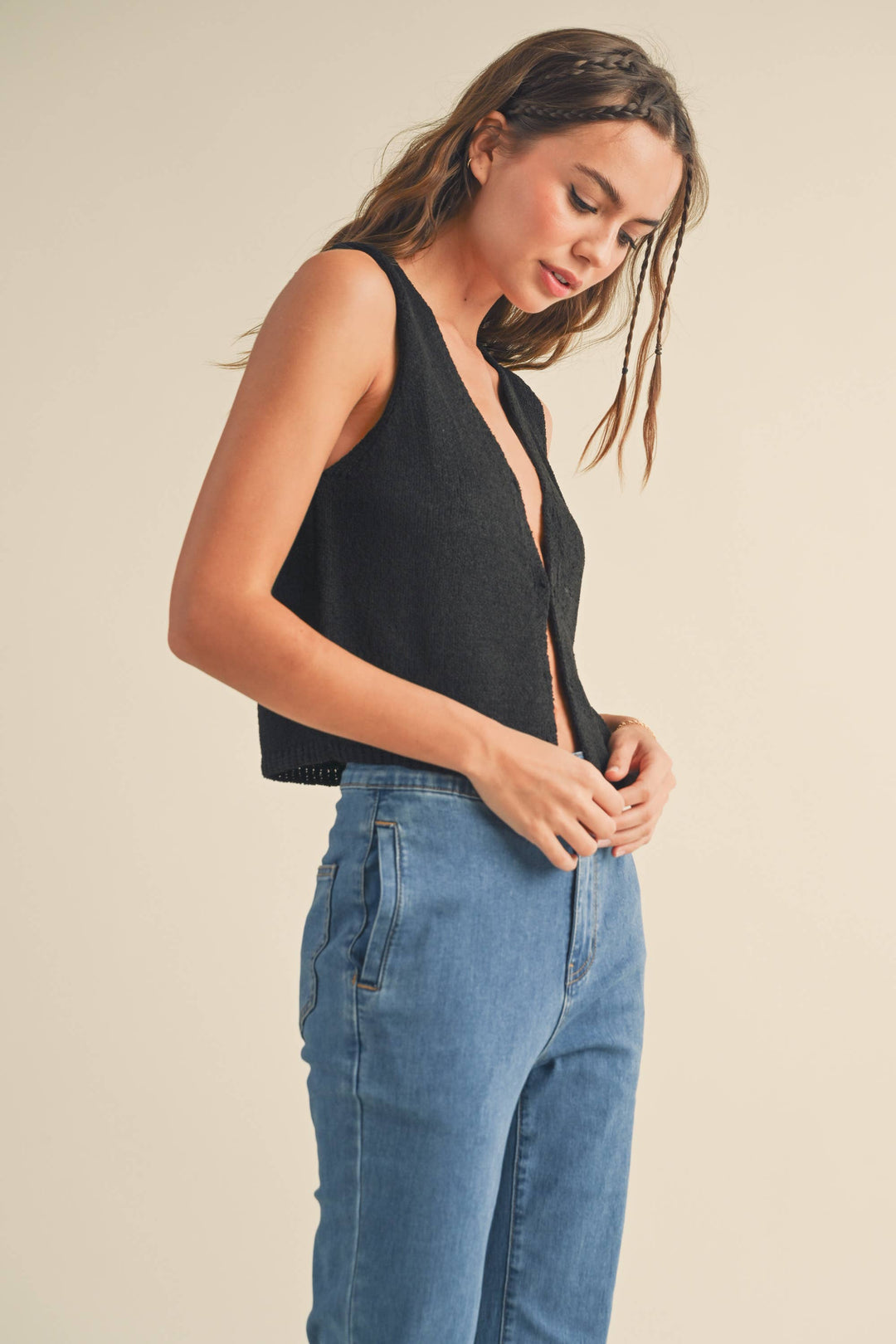 Miou Muse | Hook and Eye Closer vest Cardigan