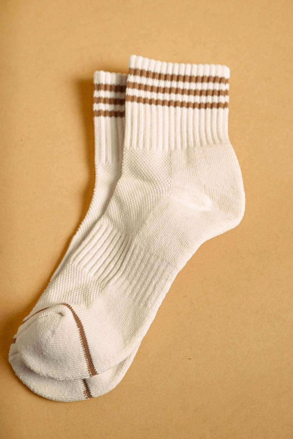Miou Muse | Soft White Ankle Socks With Stripe details