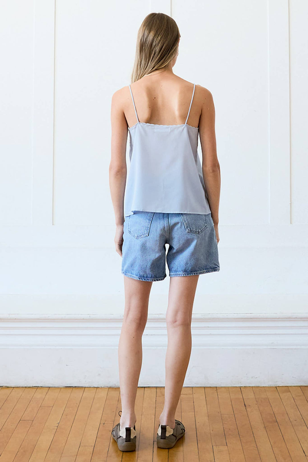 Raisonnel | Lace Trim Embroidered Cami Top