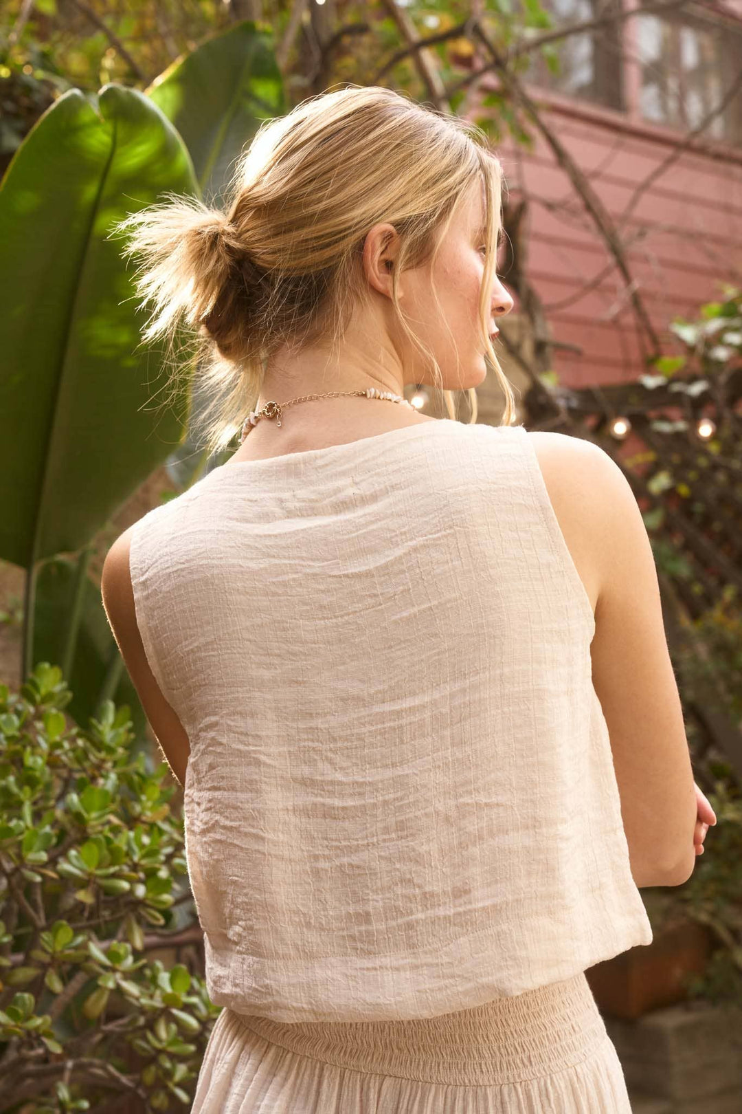 Blu Pepper | Textured Button Down Sleeveless Top