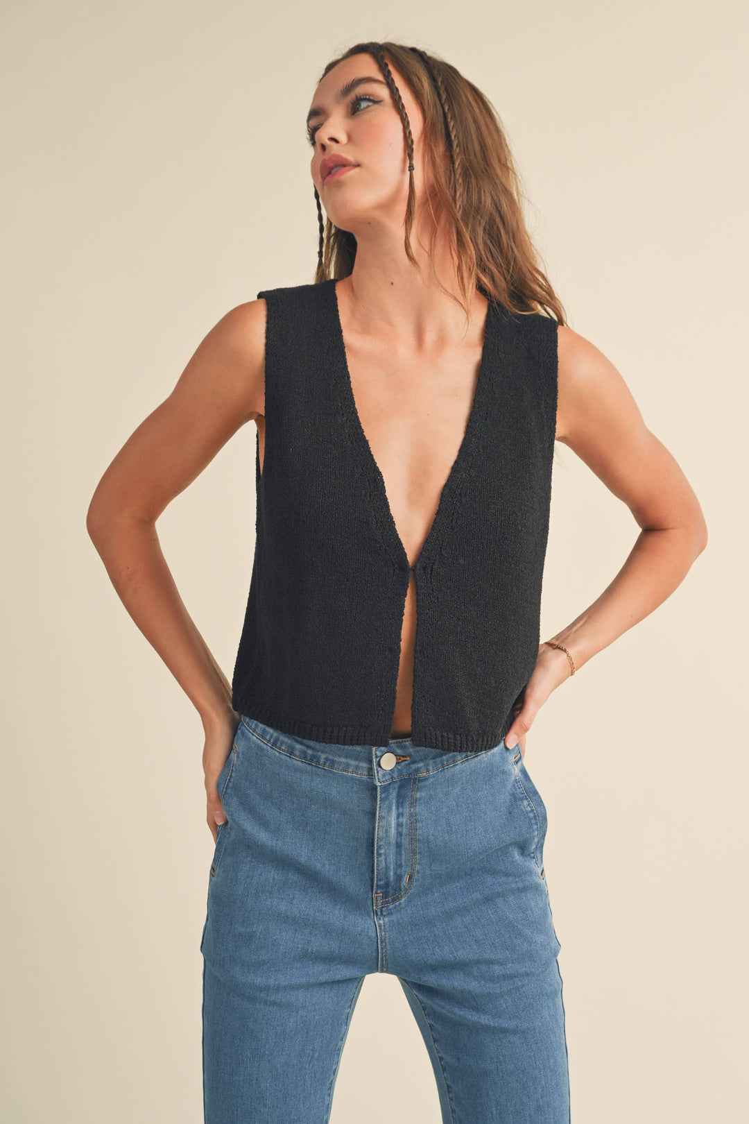 Miou Muse | Hook and Eye Closer vest Cardigan