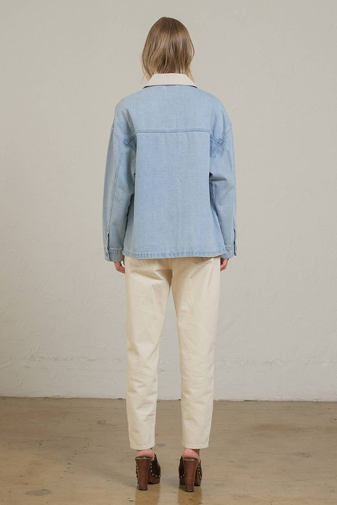 Raisonnel | Contrast Collar Light Wash Denim Jacket
