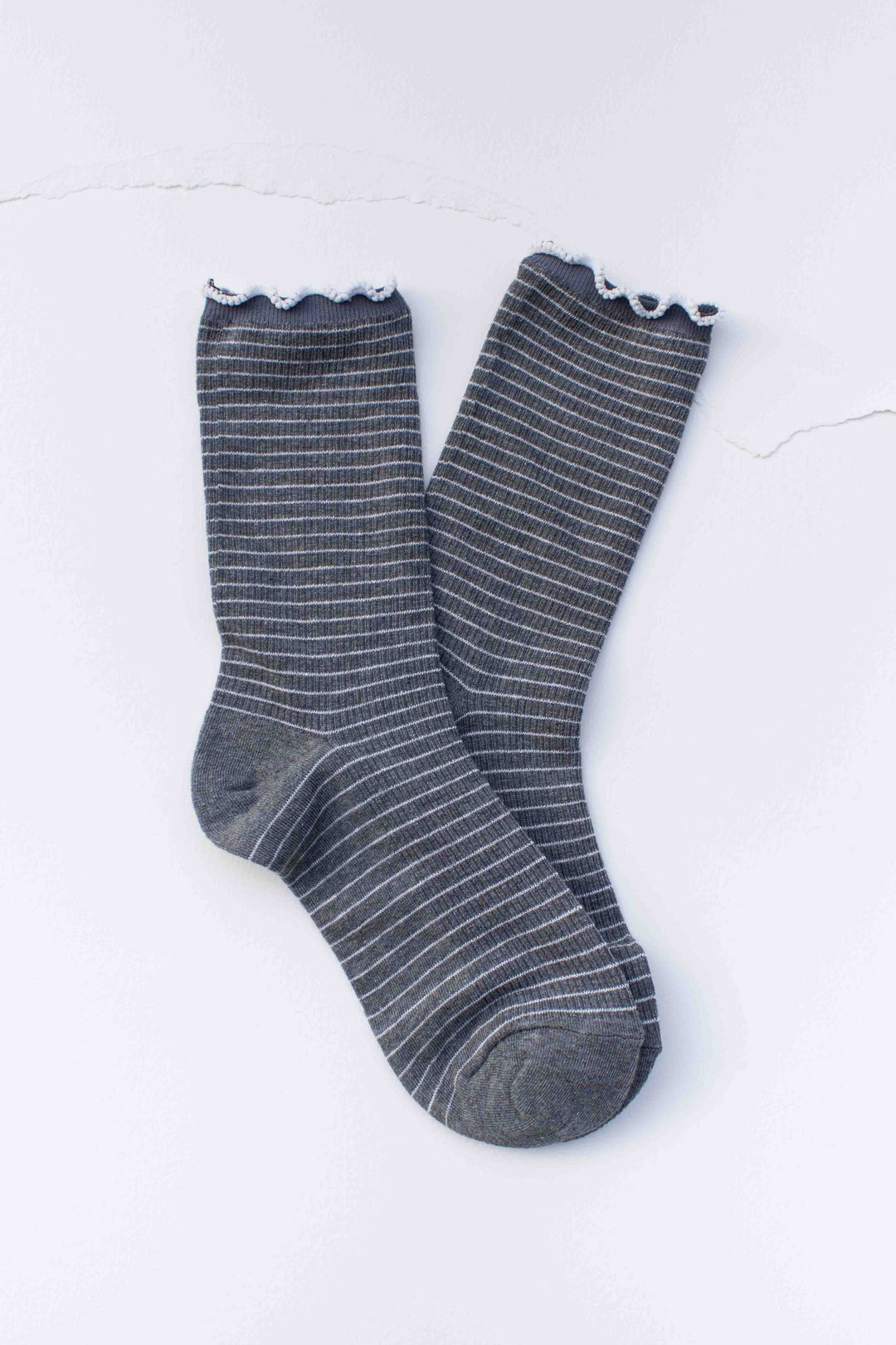 Tiepology | Fine Stripe Ruffle Crew Socks