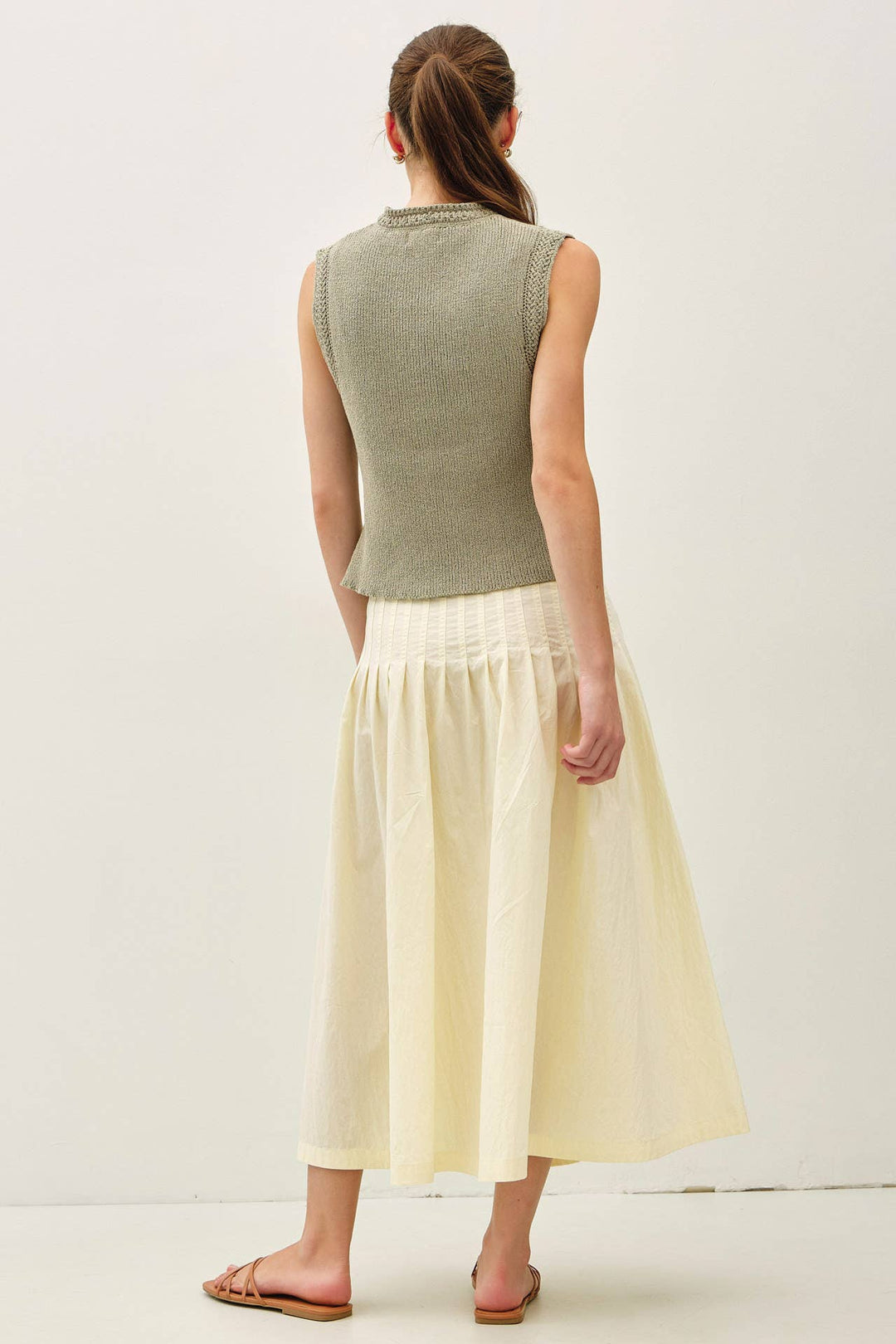 Be Cool | Corchet Trim Button Up Sweater Vest