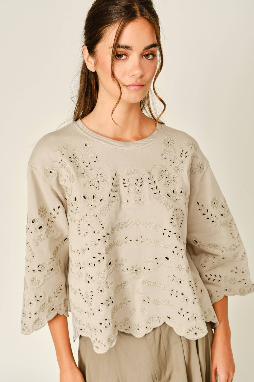 Aaron and Amber | Eyelet Terry Short sleeve Sweatshirt