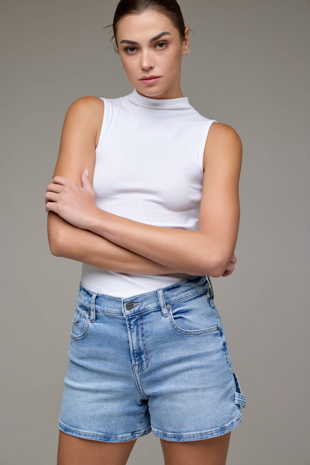 Hidden Jeans | Medium Light Stretch Clean Mid Rise Dad Shorts