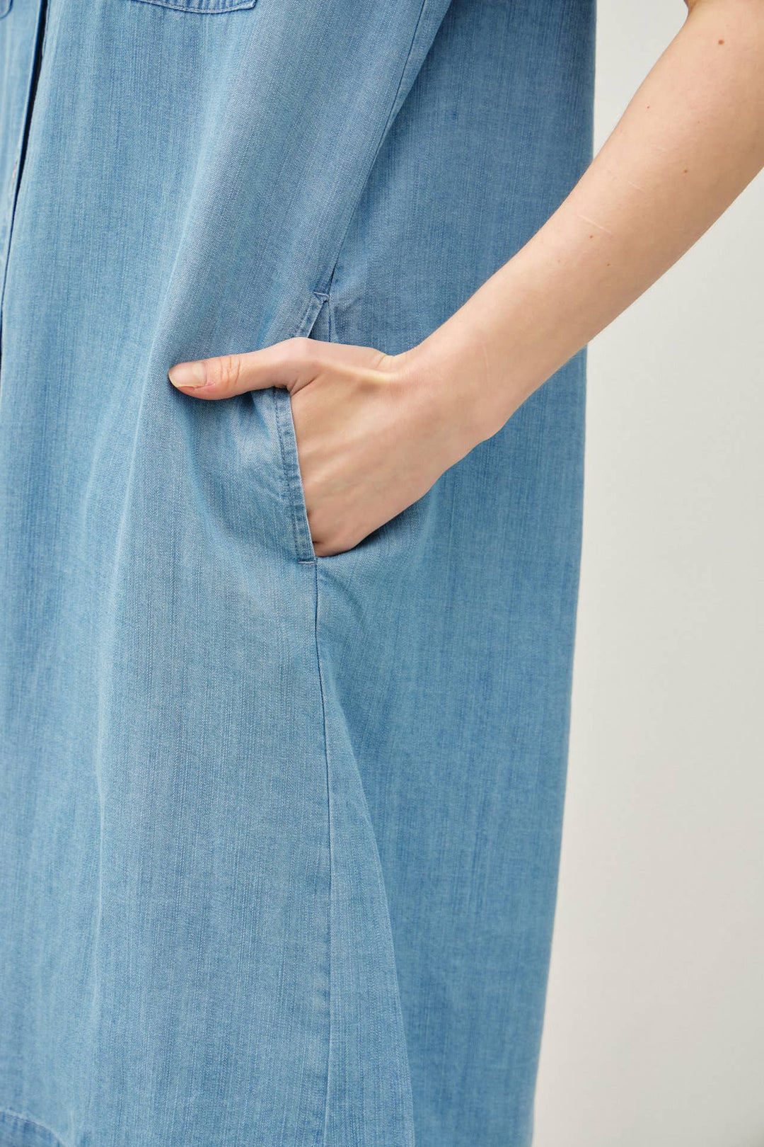 Be Cool | Denim Wash Button Down Dress