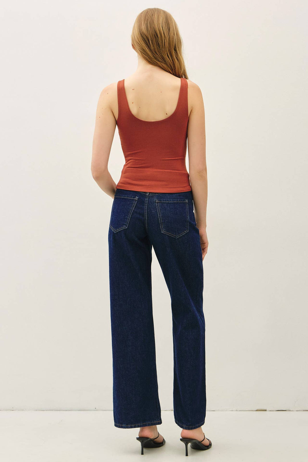 Be Cool | Basic Scoop Neck Tank