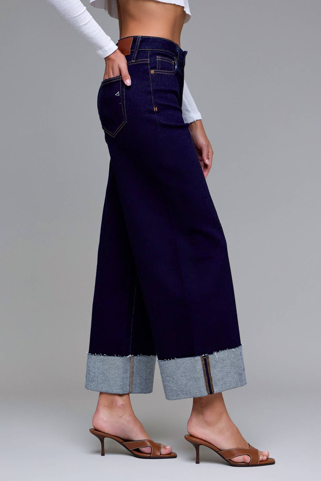 Hidden Jeans | Rinse Wash Cuffed 28" Inseam Wide leg