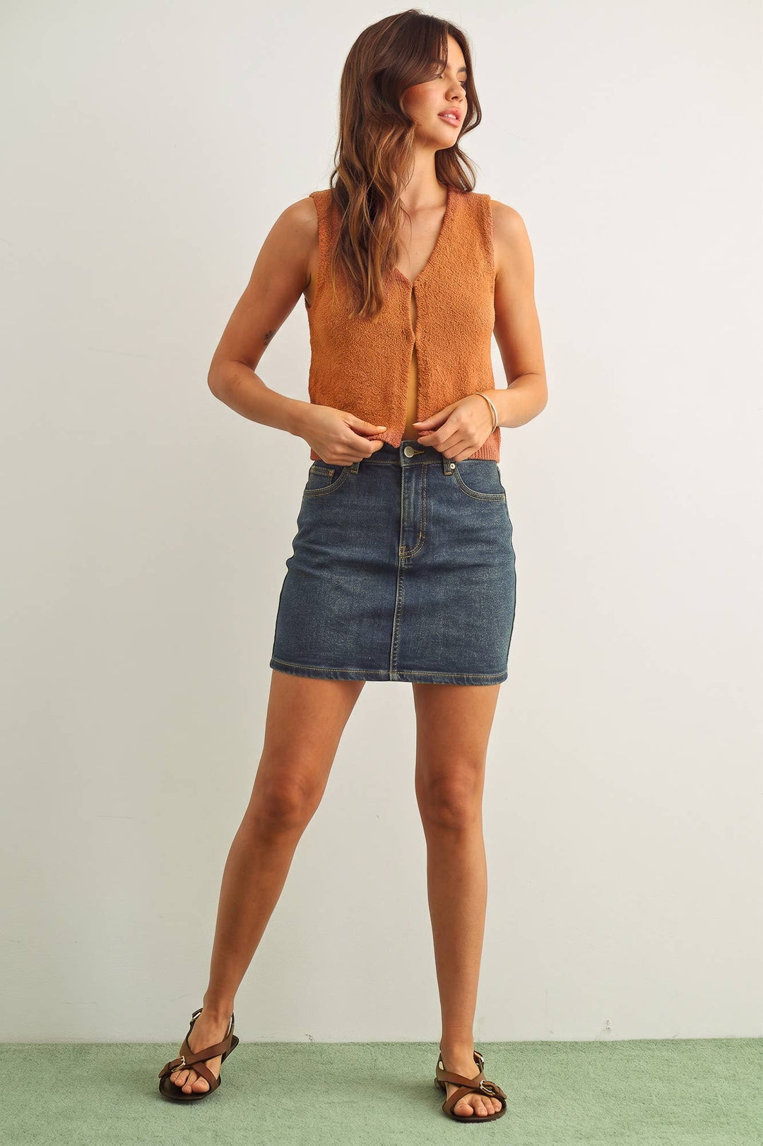 Miou Muse | Hook and Eye Closer vest Cardigan