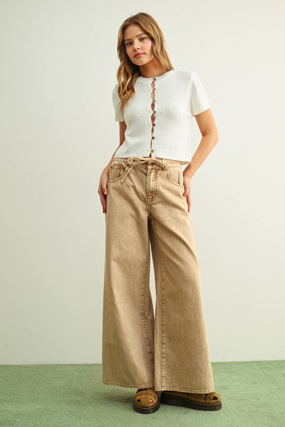 Miou Muse | Multi Button Detailed Short Sleeve Top
