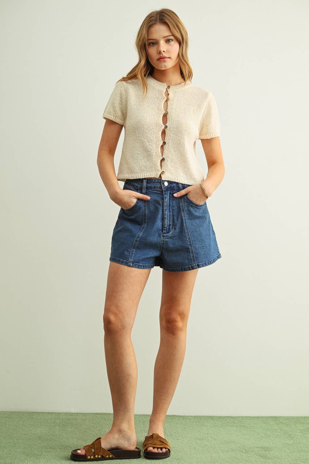 Miou Muse | Multi Button Detailed Short Sleeve Top