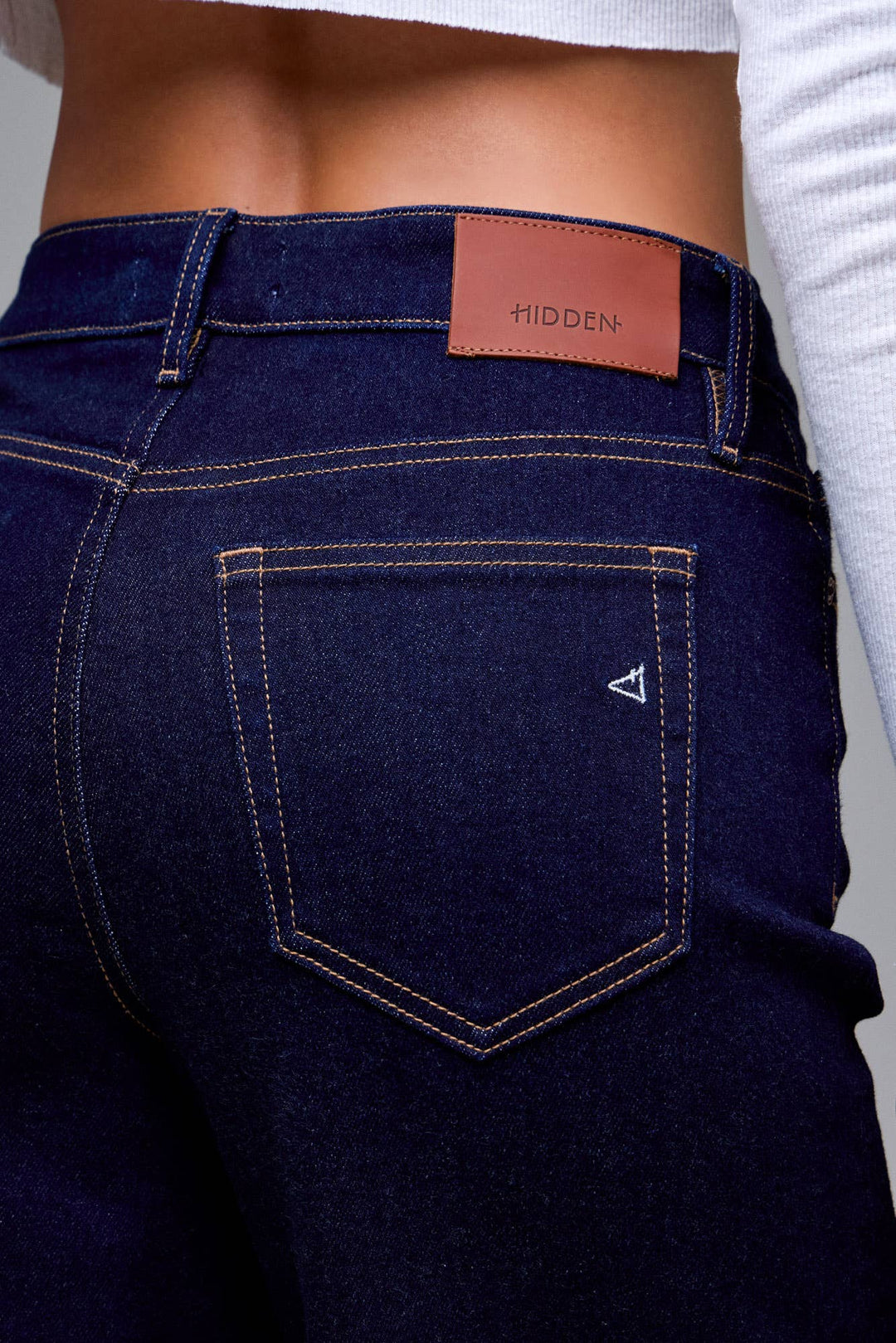 Hidden Jeans | Rinse Wash Cuffed 28" Inseam Wide leg