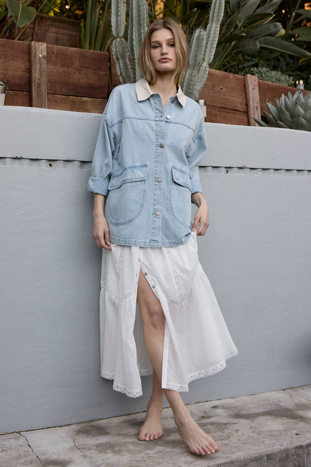 Raisonnel | Contrast Collar Light Wash Denim Jacket