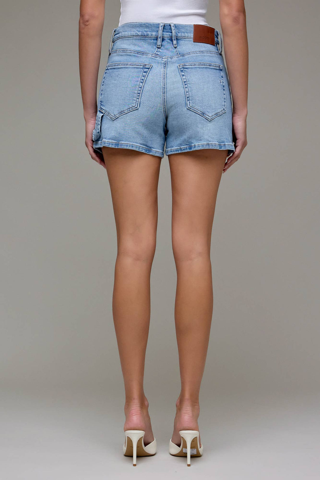 Hidden Jeans | Medium Light Stretch Clean Mid Rise Dad Shorts